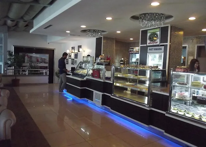 Oda ve Kahvaltı Abaylar 3*